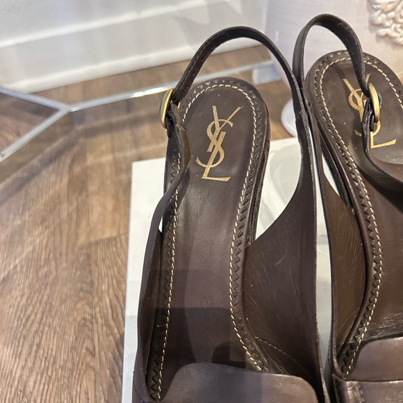 Yves Saint Laurent brown leather sandals - Picture 2 of 16